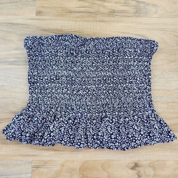 American Eagle Outfitters Tops - ☔️🍑American Eagle Blue Ruffle Lined Smocked Tube Top Medium